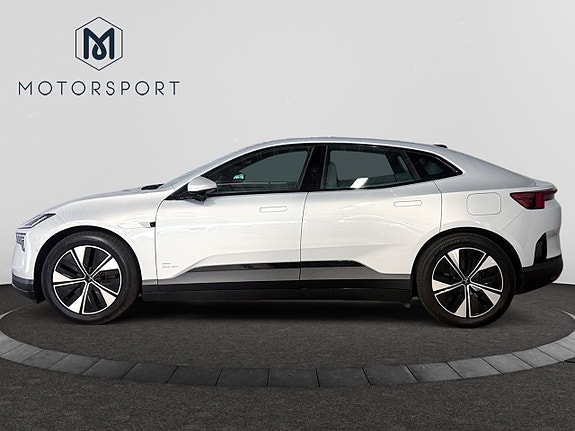 Polestar 4 4 of 22
