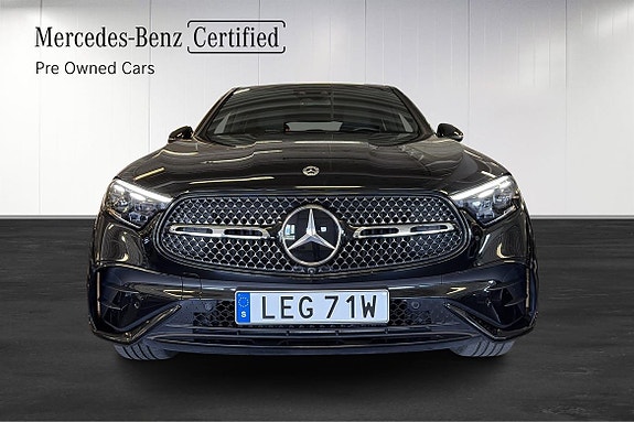 Mercedes-Benz GLC300 de 2 of 5