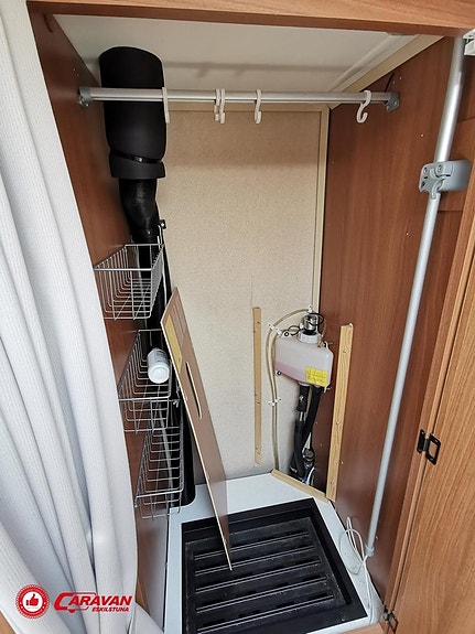 Kabe ROYAL 720 GXL KS / Universaltält / Skinn / Förlängd säng 13 of 24