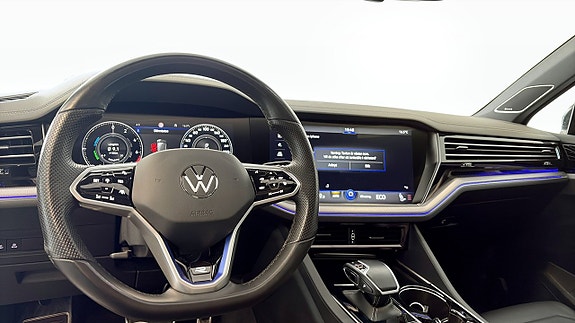Volkswagen Touareg 11 of 23