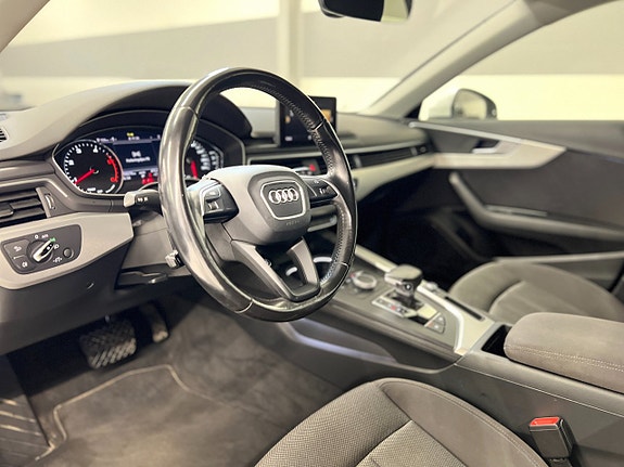 Audi A4 13 of 30