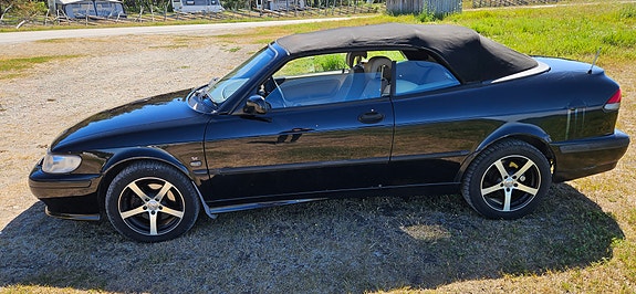 Saab 9-3 2 of 5