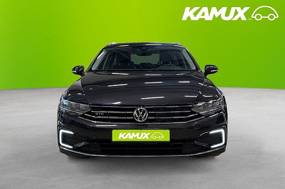 Volkswagen Passat 6 of 23