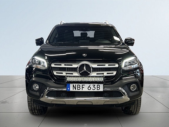 Mercedes-Benz X350 d 2 of 5
