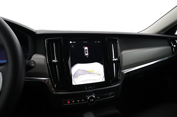 Volvo V90 13 of 17