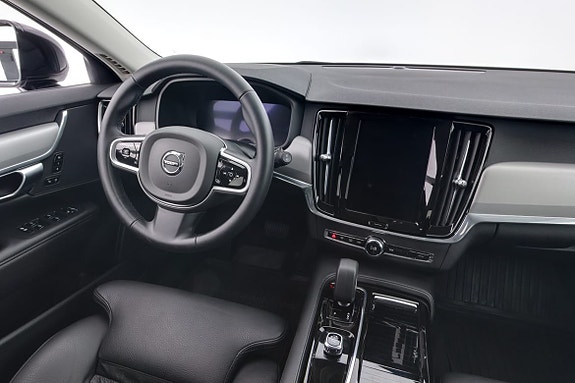 Volvo V90 8 of 17