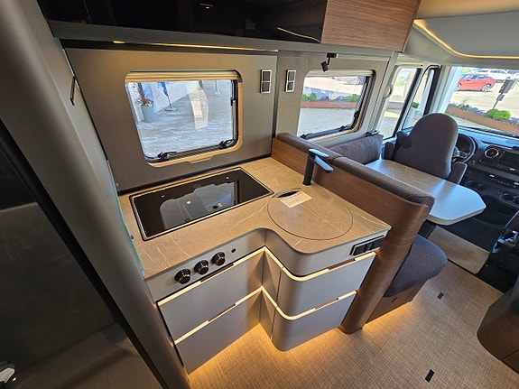 Hymer B-MC I 680 Facelift 8 of 16