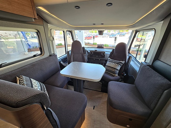 Hymer B-MC I 680 Facelift 3 of 16