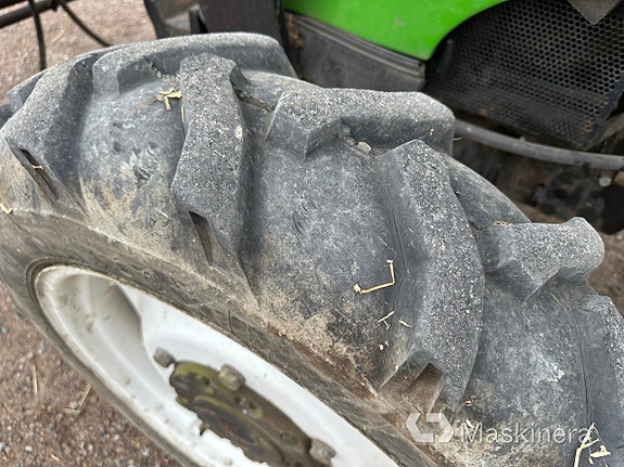 Traktor Foton Europard FT70 + lastare & redskap 11 of 27
