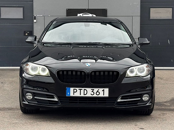 BMW 520d 4 of 5