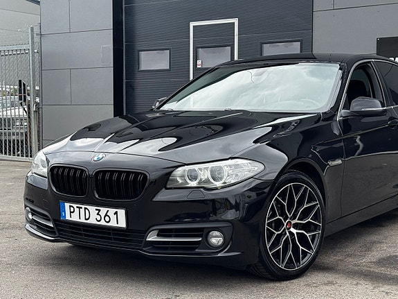 BMW 520d 3 of 5