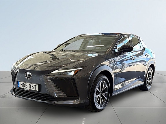 Lexus RZ300e 16 of 21
