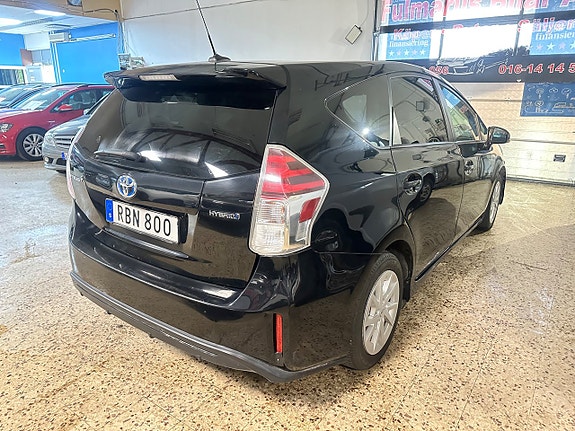 Toyota Prius+ 5 of 14