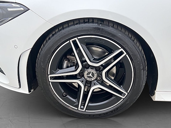 Mercedes-Benz CLA180 29 of 30