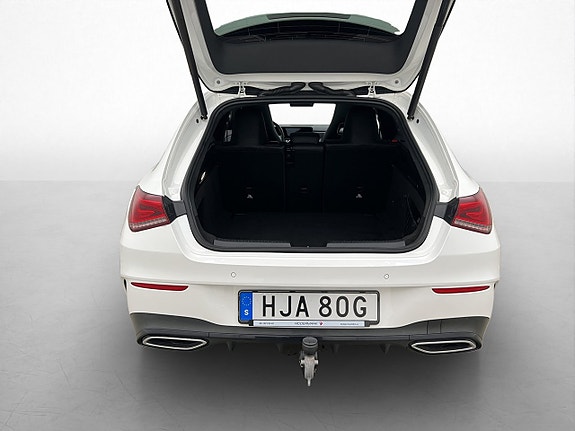 Mercedes-Benz CLA180 26 of 30
