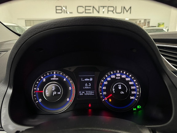 Hyundai i40 13 of 24