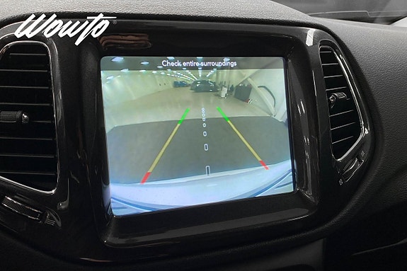 Jeep Compass 16 of 19