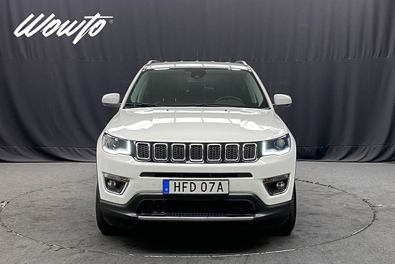 Jeep Compass 2 of 5