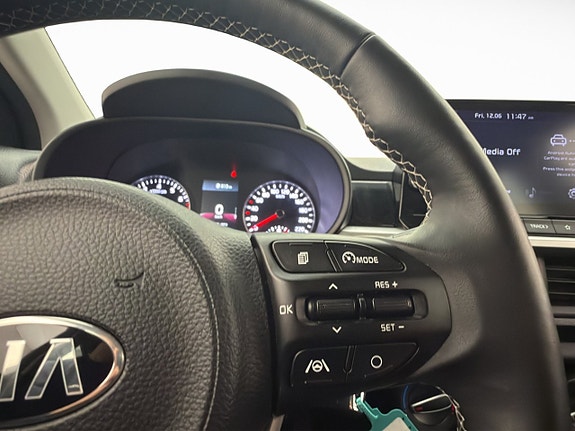 Kia Picanto 16 of 27