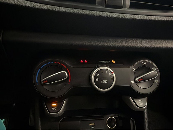 Kia Picanto 19 of 27