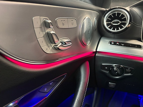 Mercedes-Benz E400 16 of 21