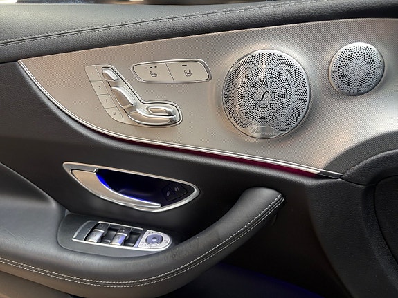 Mercedes-Benz E400 18 of 21