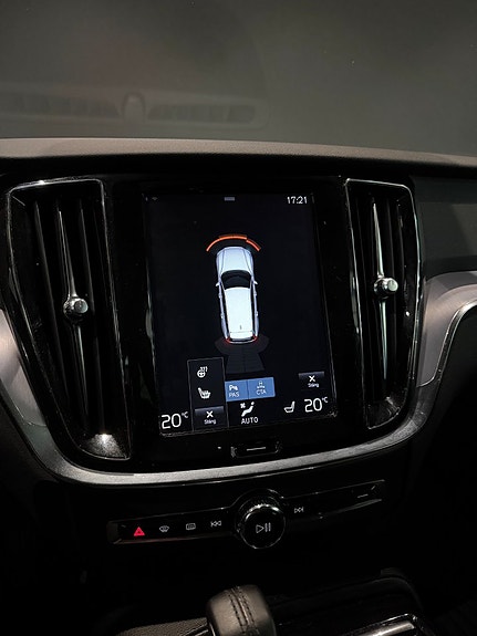 Volvo V60 15 of 18