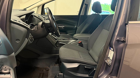Ford C-Max 8 of 19