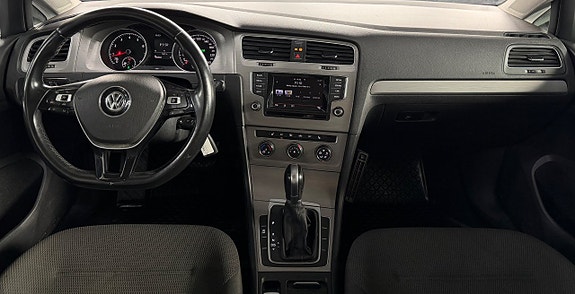 Volkswagen Golf VII 10 of 10