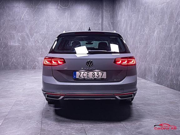 Volkswagen Passat Alltrack 6 of 30