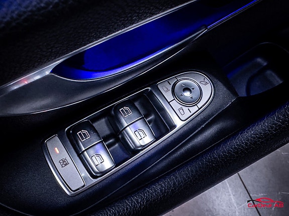 Mercedes-Benz E200 29 of 29