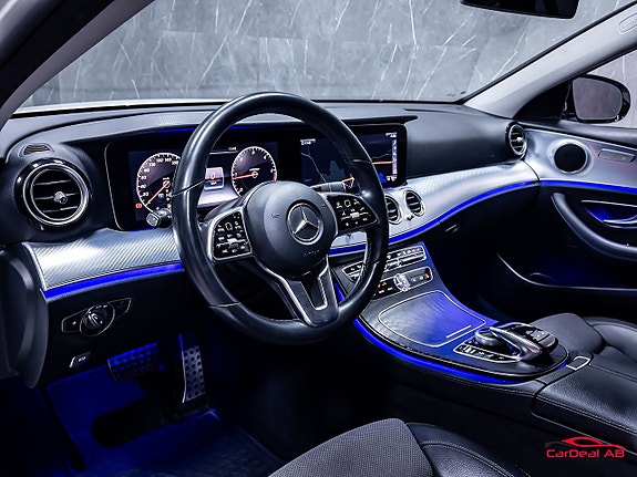 Mercedes-Benz E200 11 of 29