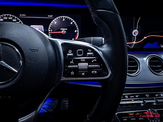 Mercedes-Benz E200 21 of 29