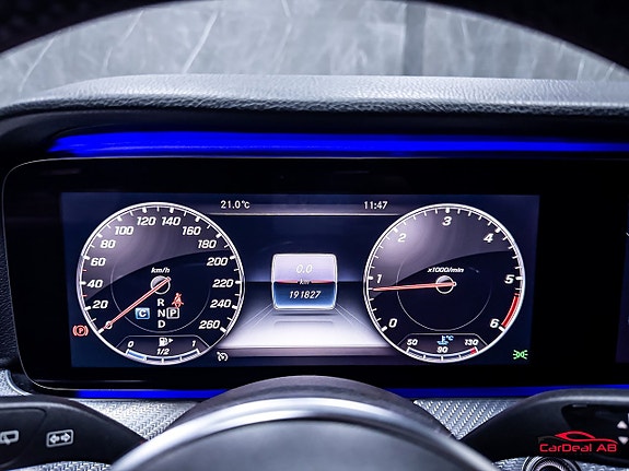 Mercedes-Benz E200 19 of 29