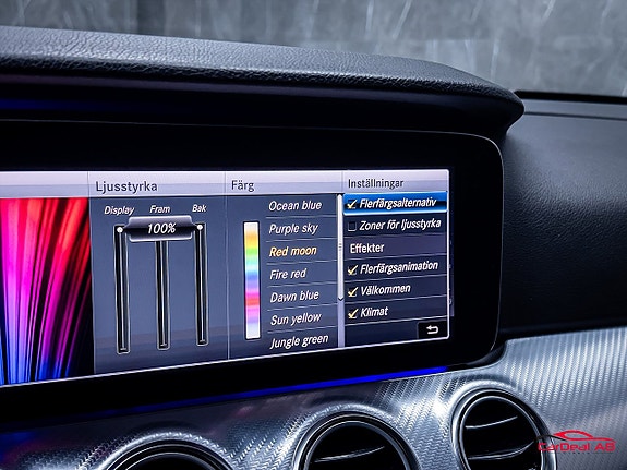 Mercedes-Benz E200 25 of 29