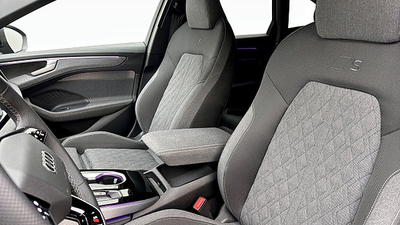 Audi A6 8 of 23