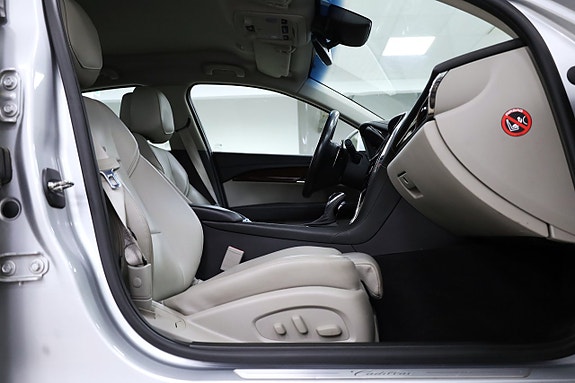 Cadillac ATS 11 of 21