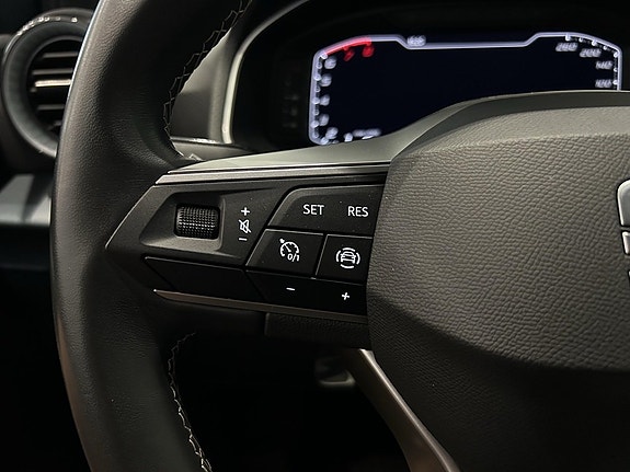 Seat Arona 10 of 14