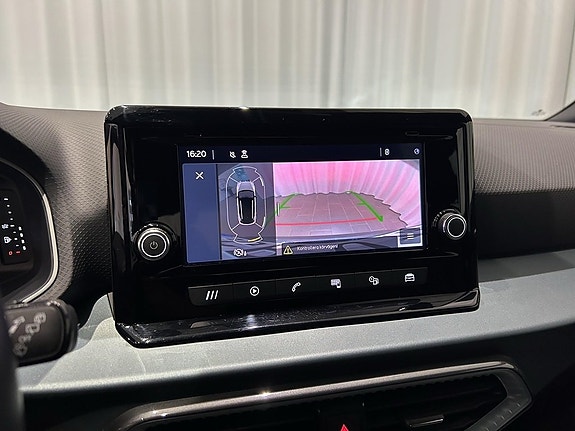 Seat Arona 12 of 14