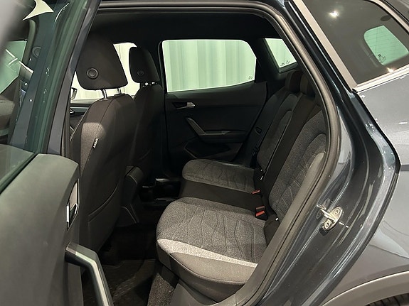 Seat Arona 7 of 14