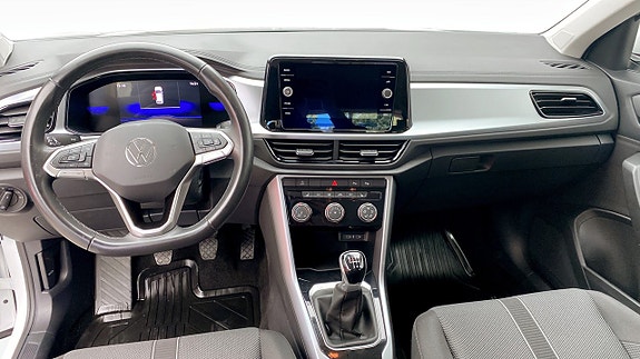 Volkswagen T-Roc 9 of 13