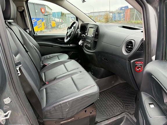Mercedes-Benz Vito 119 12 of 25