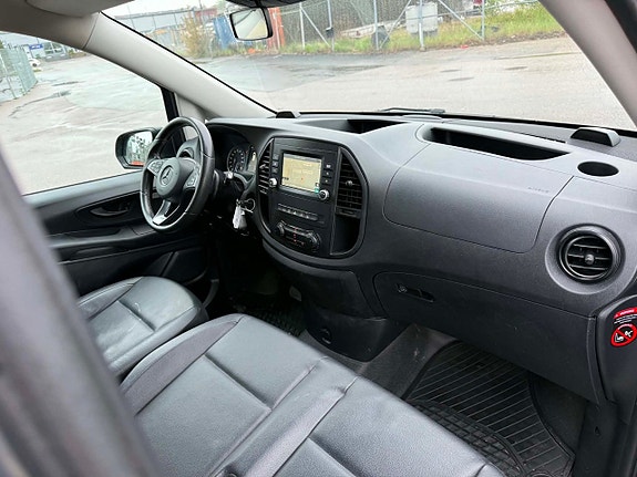 Mercedes-Benz Vito 119 11 of 25