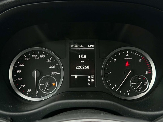 Mercedes-Benz Vito 119 16 of 25