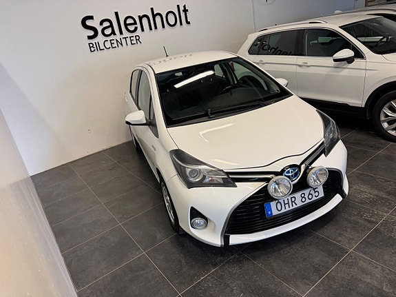 Toyota Yaris 4 of 22