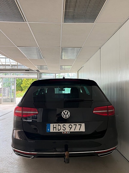 Volkswagen Passat 10 of 11