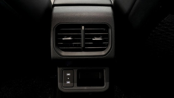 Kia K4 15 of 17