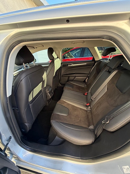 Ford Mondeo 5 of 12
