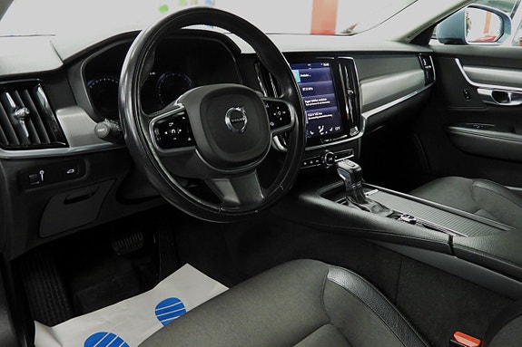 Volvo S90 18 of 30