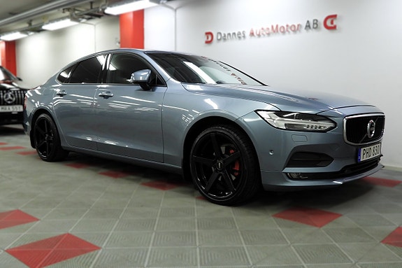 Volvo S90 4 of 5